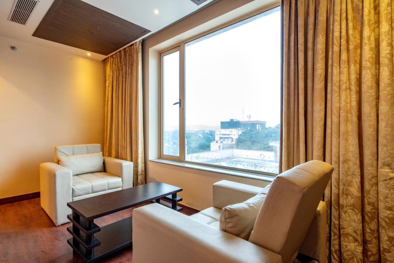 Vivanta Jamshedpur, Golmuri エクステリア 写真