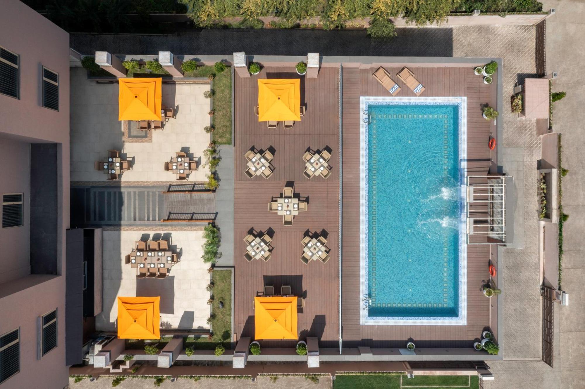 Vivanta Jamshedpur, Golmuri エクステリア 写真