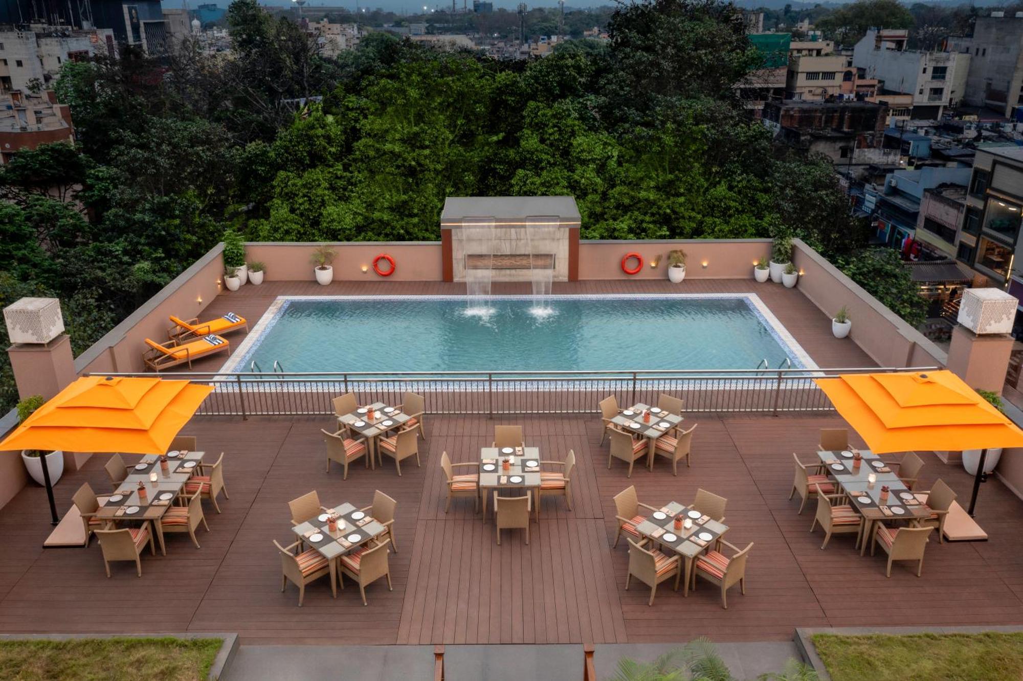 Vivanta Jamshedpur, Golmuri エクステリア 写真