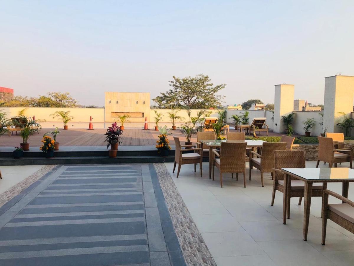 Vivanta Jamshedpur, Golmuri エクステリア 写真